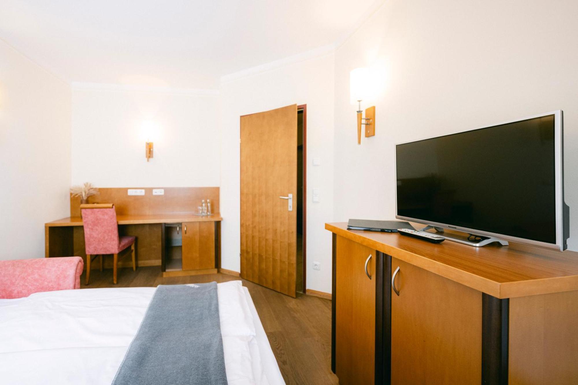 Gasthof Hotel Jaegerwirt Strasswalchen Εξωτερικό φωτογραφία