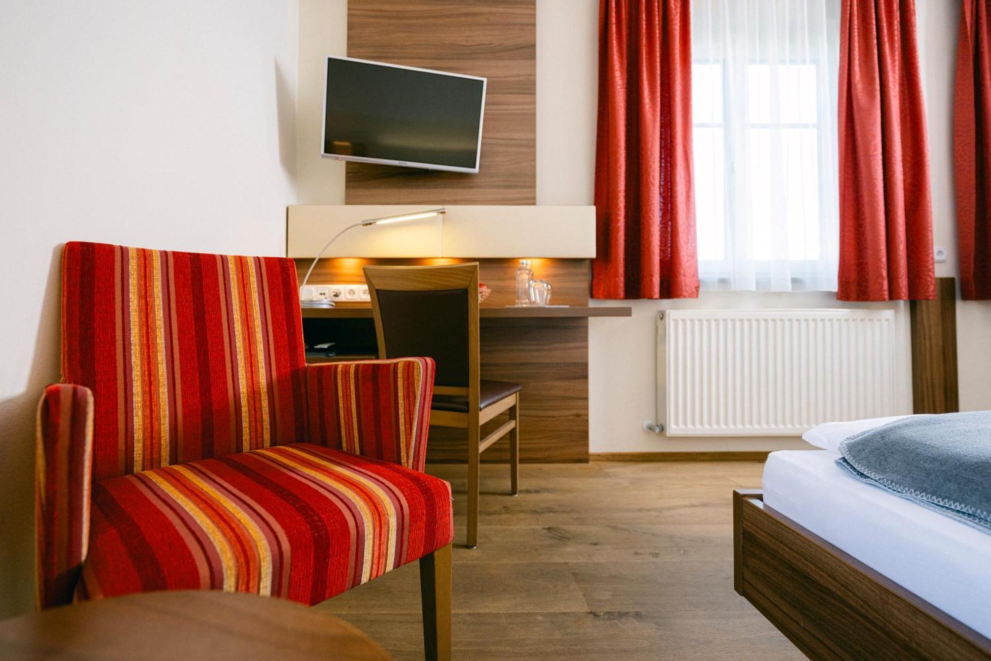 Gasthof Hotel Jaegerwirt Strasswalchen Εξωτερικό φωτογραφία