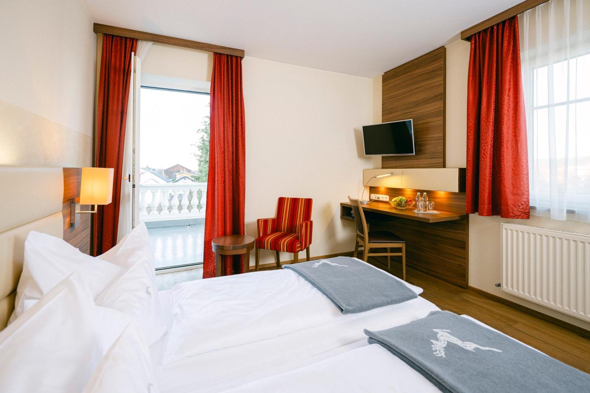 Gasthof Hotel Jaegerwirt Strasswalchen Εξωτερικό φωτογραφία