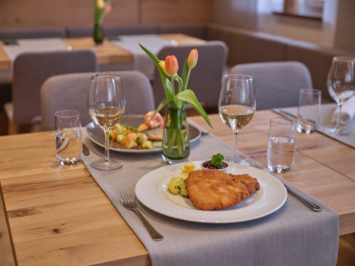 Gasthof Hotel Jaegerwirt Strasswalchen Εξωτερικό φωτογραφία